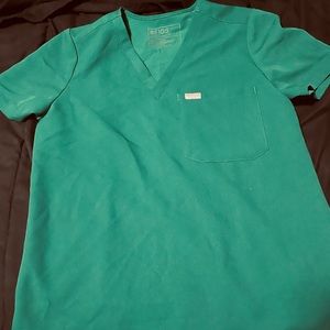 FIGS Scrub Top- Hunter Green